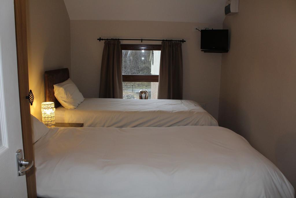 Bed and Breakfast The Nags Head Tredegar Nant-y-bwch Exterior foto